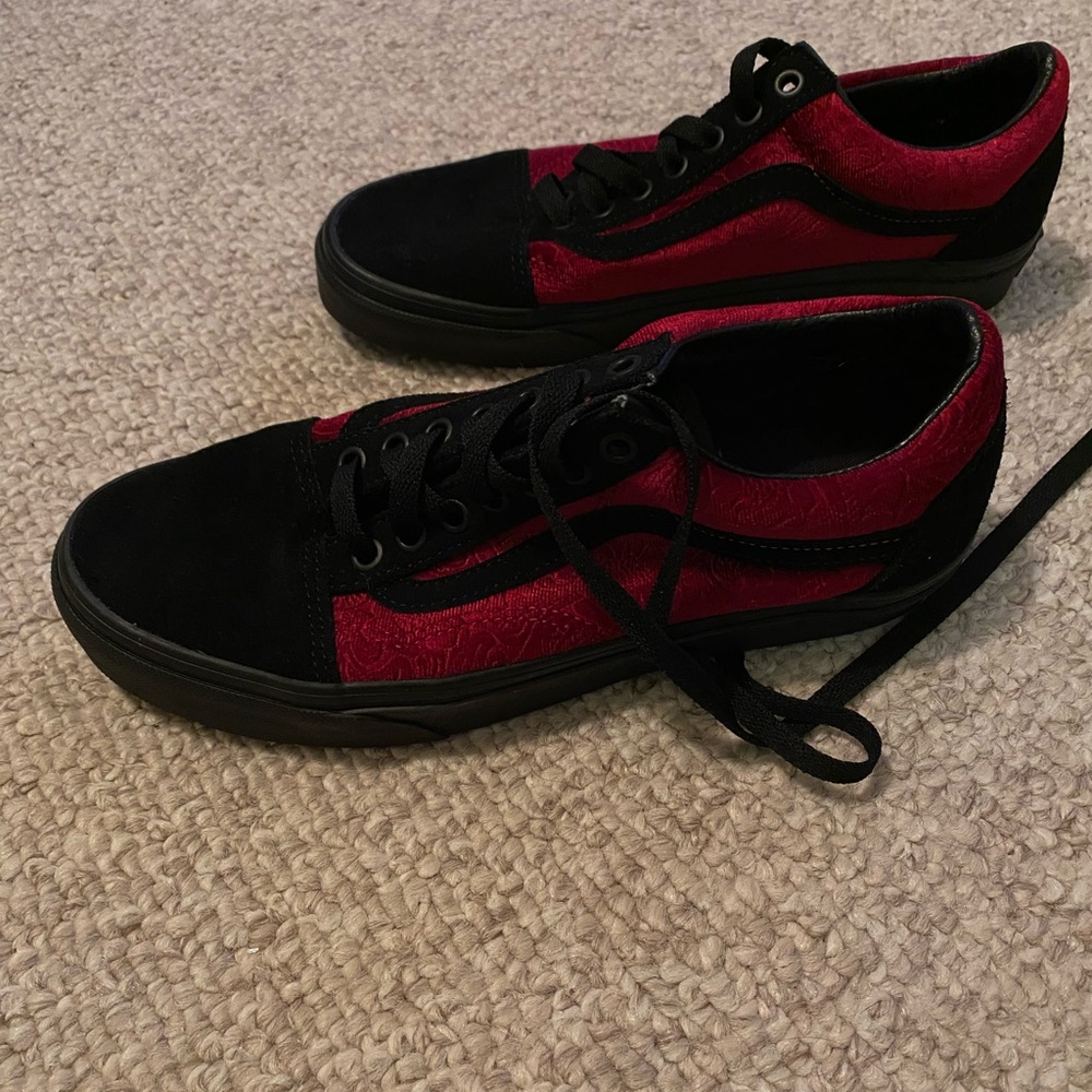 Vans low tops